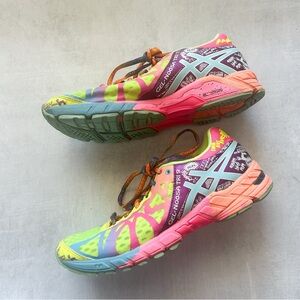 Asics Women's Gel-Noosa Tri 9 running shoe Flash Yellow/Turquoise/Berry colorway